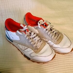 Reebok vintage sneaks